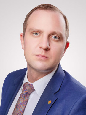 Артем Константинов